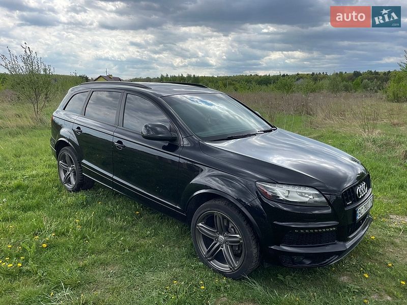Позашляховик / Кросовер Audi Q7 2015 в Львові