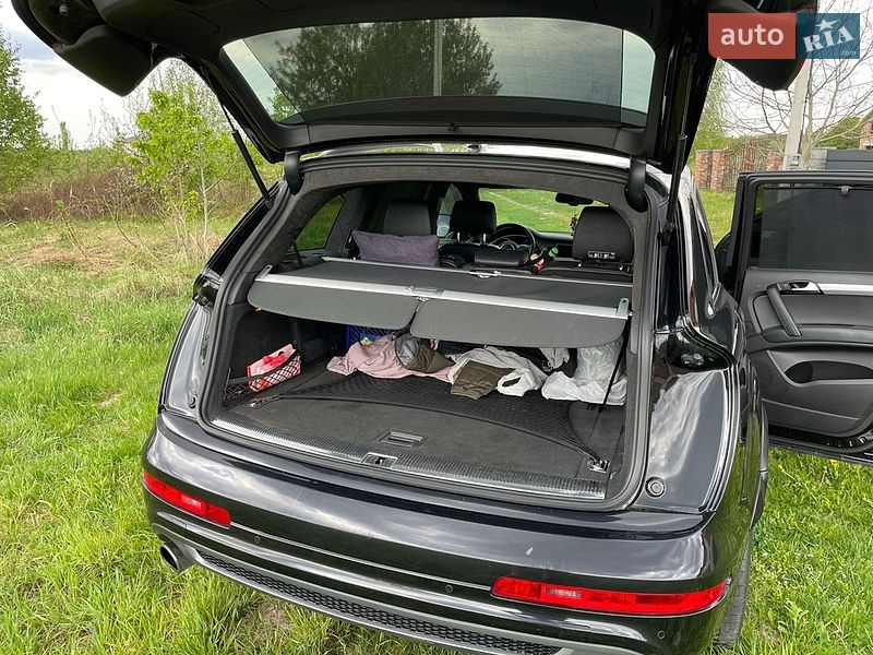 Позашляховик / Кросовер Audi Q7 2015 в Львові