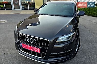 Внедорожник / Кроссовер Audi Q7 2015 в Полтаве