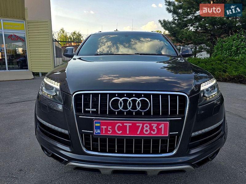 Внедорожник / Кроссовер Audi Q7 2015 в Полтаве