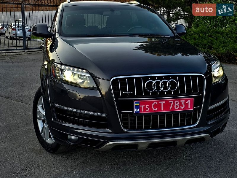 Внедорожник / Кроссовер Audi Q7 2015 в Полтаве