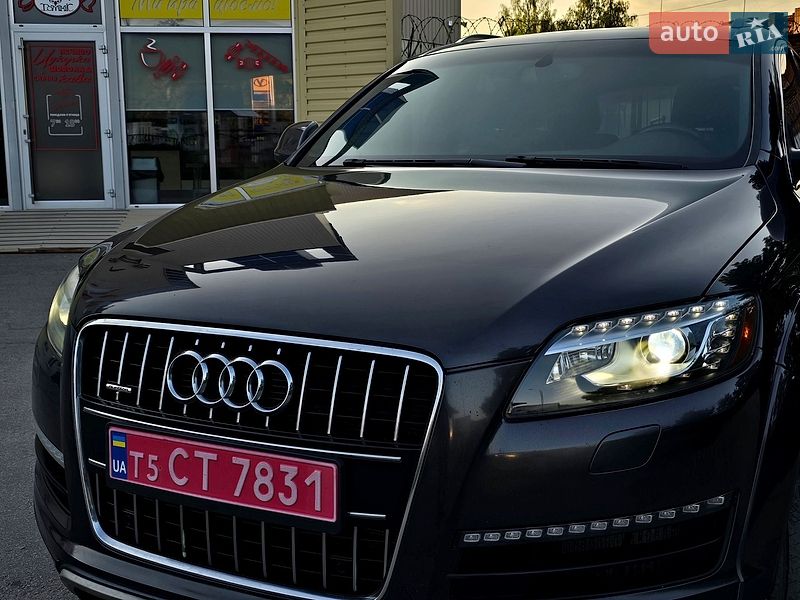 Внедорожник / Кроссовер Audi Q7 2015 в Полтаве