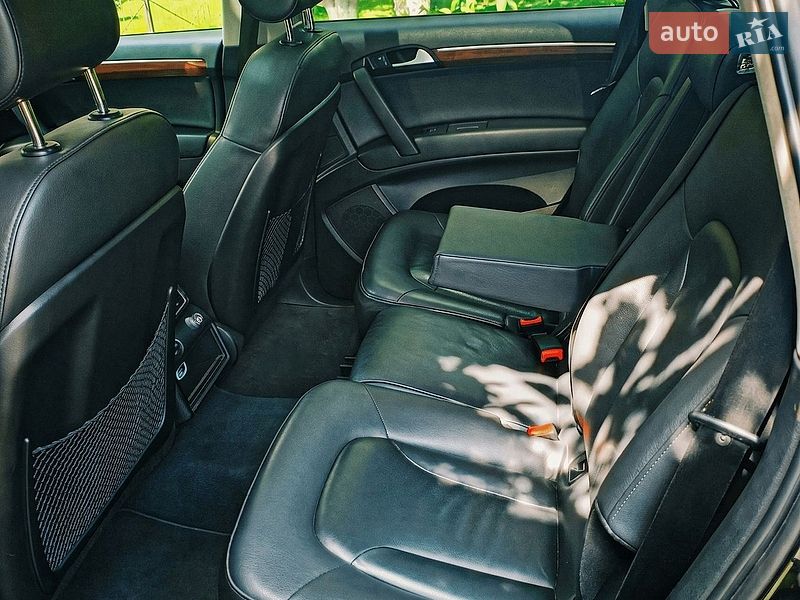 Внедорожник / Кроссовер Audi Q7 2015 в Черкассах