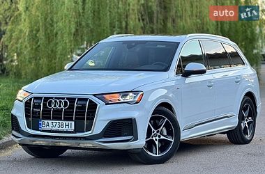 Внедорожник / Кроссовер Audi Q7 2021 в Киеве