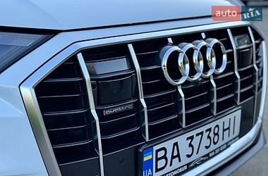 Внедорожник / Кроссовер Audi Q7 2021 в Киеве