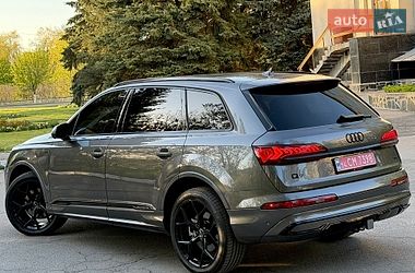Внедорожник / Кроссовер Audi Q7 2023 в Виннице