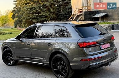 Внедорожник / Кроссовер Audi Q7 2023 в Виннице