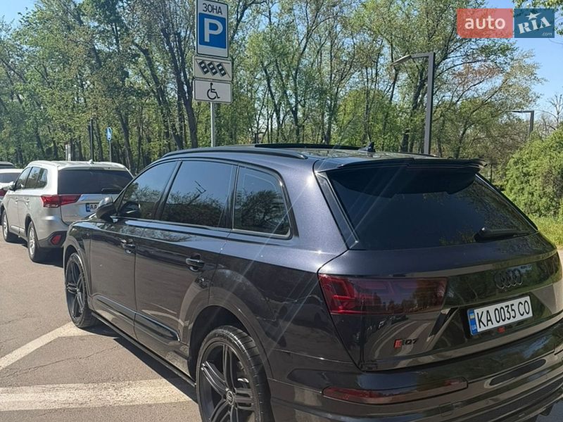 Внедорожник / Кроссовер Audi Q7 2018 в Киеве
