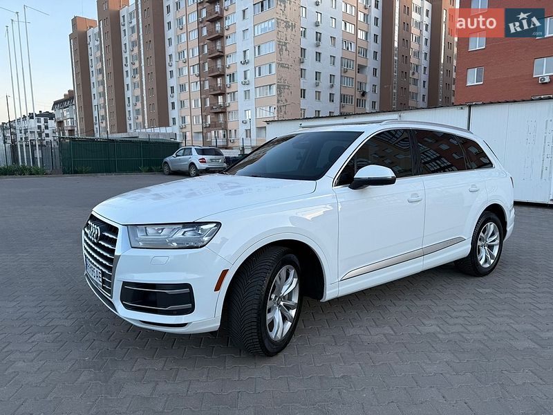 Внедорожник / Кроссовер Audi Q7 2019 в Одессе