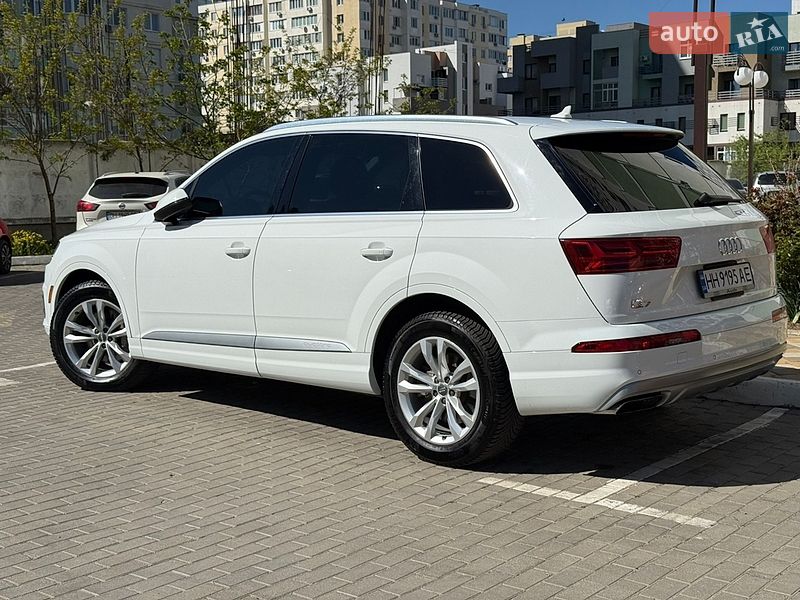 Внедорожник / Кроссовер Audi Q7 2019 в Одессе