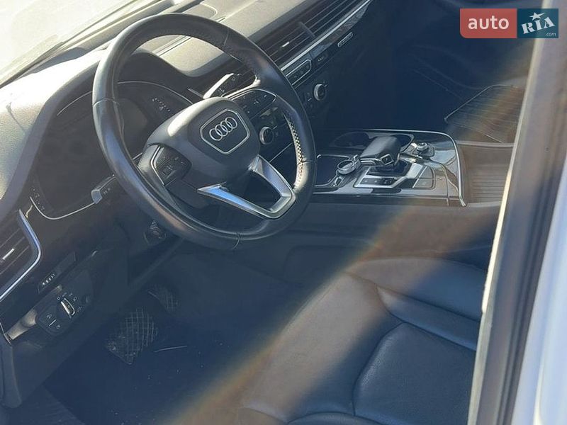 Внедорожник / Кроссовер Audi Q7 2019 в Одессе