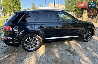Внедорожник / Кроссовер Audi Q7 2017 в Харькове