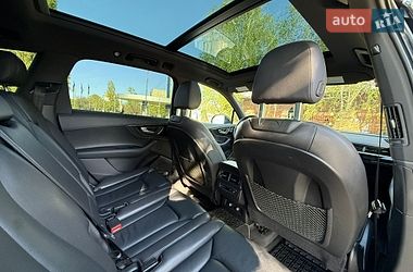 Внедорожник / Кроссовер Audi Q7 2017 в Харькове