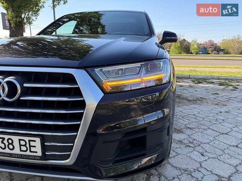 Внедорожник / Кроссовер Audi Q7 2017 в Харькове