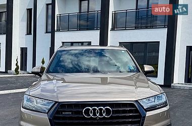 Внедорожник / Кроссовер Audi Q7 2019 в Тячеве