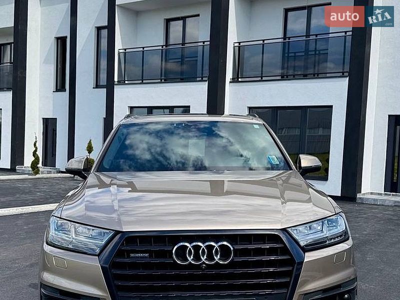 Внедорожник / Кроссовер Audi Q7 2019 в Тячеве