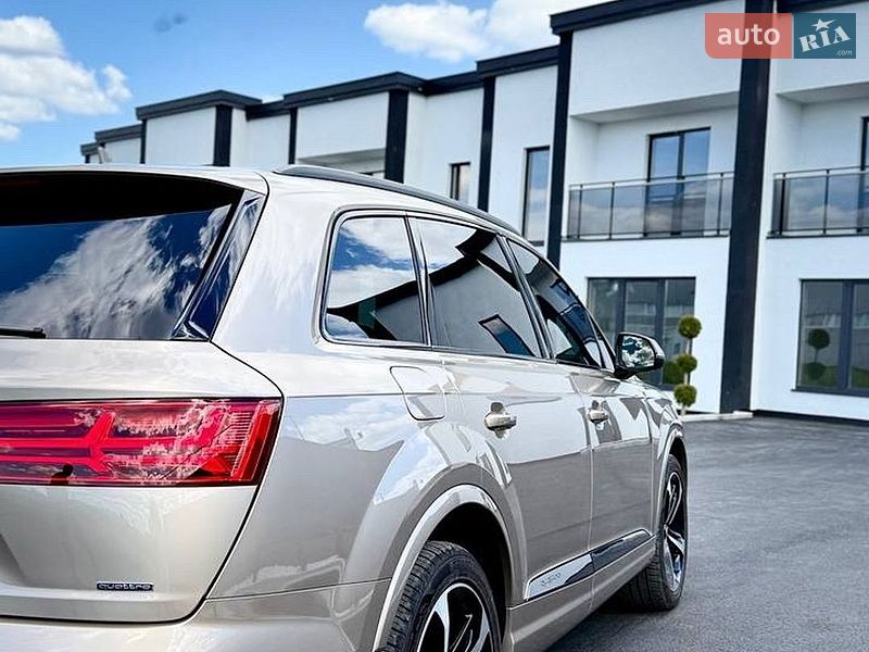 Внедорожник / Кроссовер Audi Q7 2019 в Тячеве