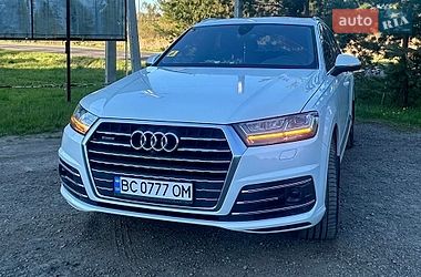 Позашляховик / Кросовер Audi Q7 2018 в Трускавці