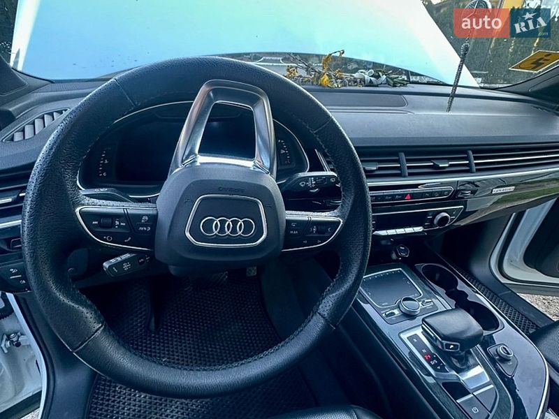 Внедорожник / Кроссовер Audi Q7 2018 в Трускавце