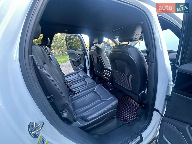 Внедорожник / Кроссовер Audi Q7 2018 в Трускавце
