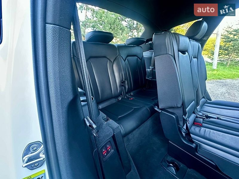 Внедорожник / Кроссовер Audi Q7 2018 в Трускавце
