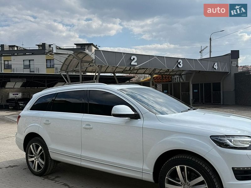 Внедорожник / Кроссовер Audi Q7 2013 в Тернополе