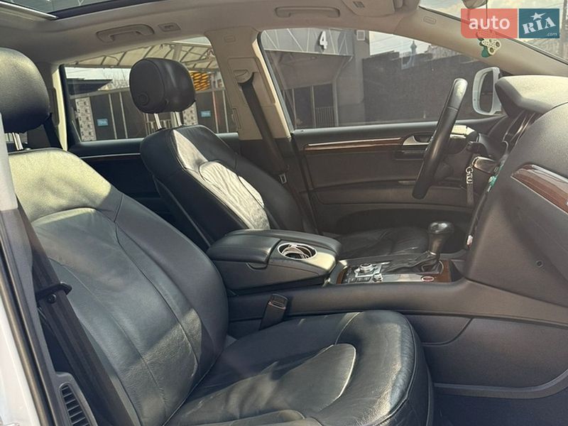 Внедорожник / Кроссовер Audi Q7 2013 в Тернополе