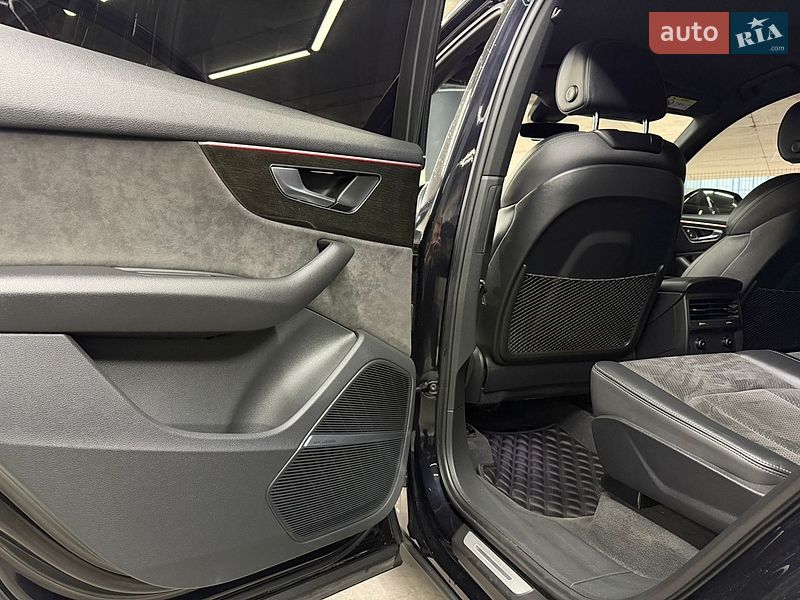 Внедорожник / Кроссовер Audi Q7 2020 в Одессе