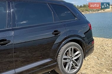 Внедорожник / Кроссовер Audi Q7 2017 в Львове