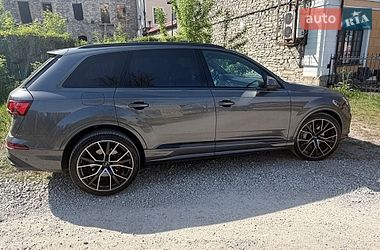 Внедорожник / Кроссовер Audi Q7 2020 в Каменец-Подольском