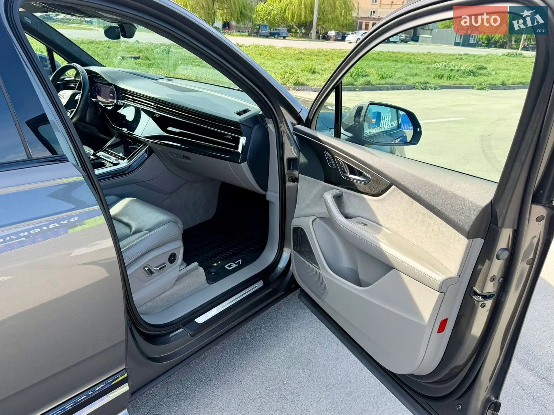 2020 Audi Q7 - мініатюра 23