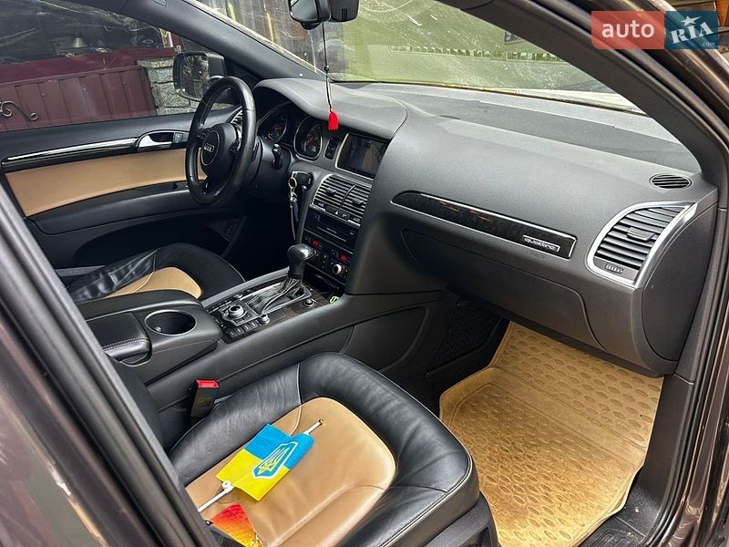 Внедорожник / Кроссовер Audi Q7 2012 в Жашкове