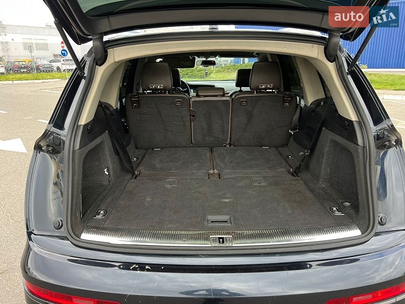 Внедорожник / Кроссовер Audi Q7 2012 в Киеве