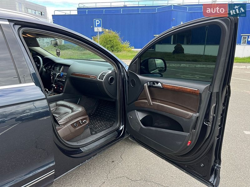 Внедорожник / Кроссовер Audi Q7 2012 в Киеве