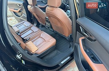 Позашляховик / Кросовер Audi Q7 2021 в Прилуках