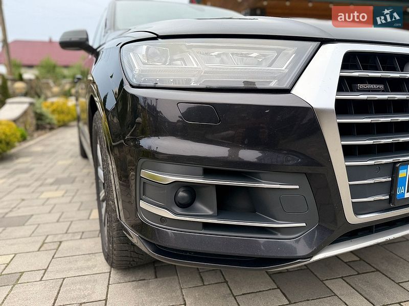 Внедорожник / Кроссовер Audi Q7 2017 в Моршине