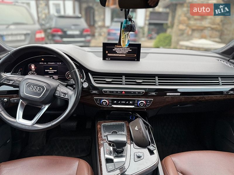 Внедорожник / Кроссовер Audi Q7 2017 в Моршине