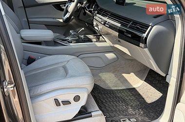Внедорожник / Кроссовер Audi Q7 2018 в Киеве