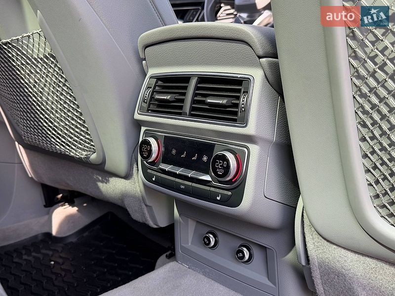 Внедорожник / Кроссовер Audi Q7 2018 в Киеве
