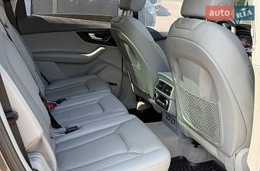Внедорожник / Кроссовер Audi Q7 2018 в Киеве