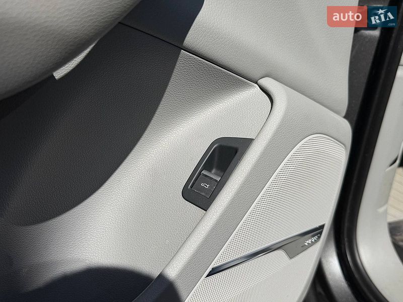 Внедорожник / Кроссовер Audi Q7 2018 в Киеве