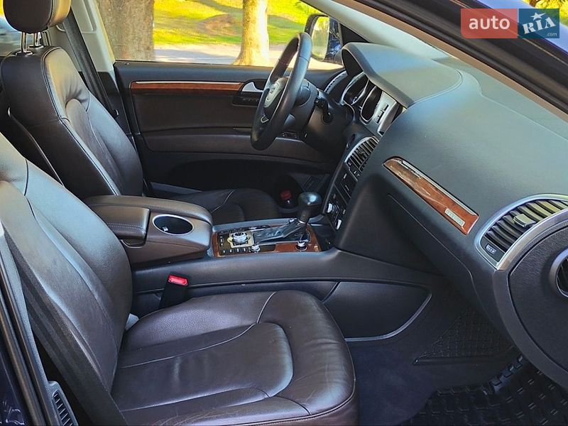 Внедорожник / Кроссовер Audi Q7 2014 в Дубно