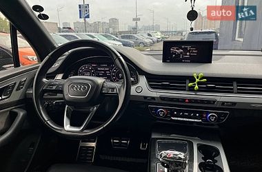Внедорожник / Кроссовер Audi Q7 2017 в Киеве