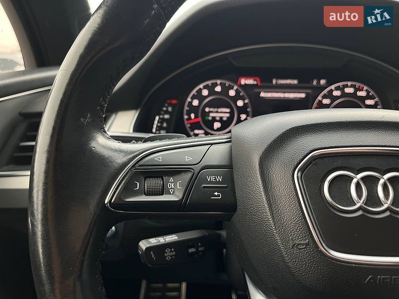 Внедорожник / Кроссовер Audi Q7 2017 в Киеве