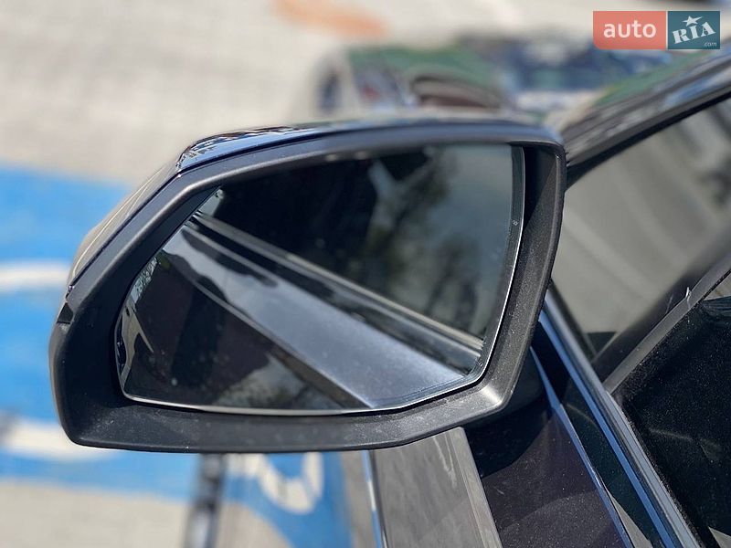 Внедорожник / Кроссовер Audi Q7 2018 в Киеве