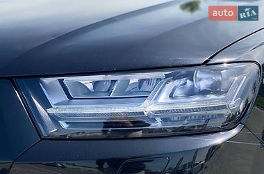 Внедорожник / Кроссовер Audi Q7 2018 в Киеве