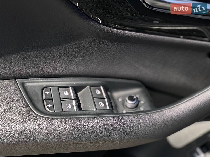 Внедорожник / Кроссовер Audi Q7 2018 в Киеве