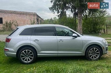 Внедорожник / Кроссовер Audi Q7 2017 в Городке