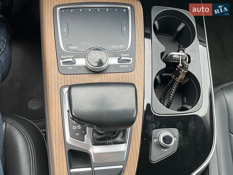 Внедорожник / Кроссовер Audi Q7 2017 в Городке
