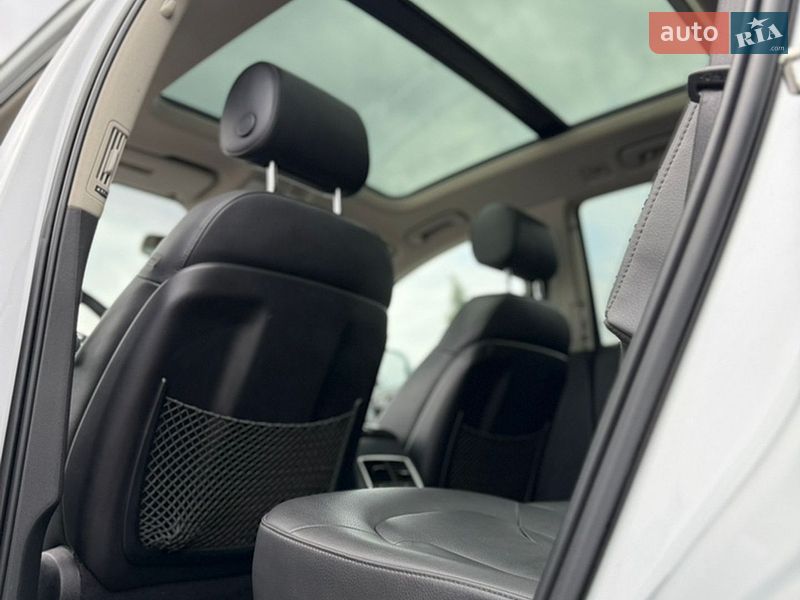 Внедорожник / Кроссовер Audi Q7 2014 в Ровно